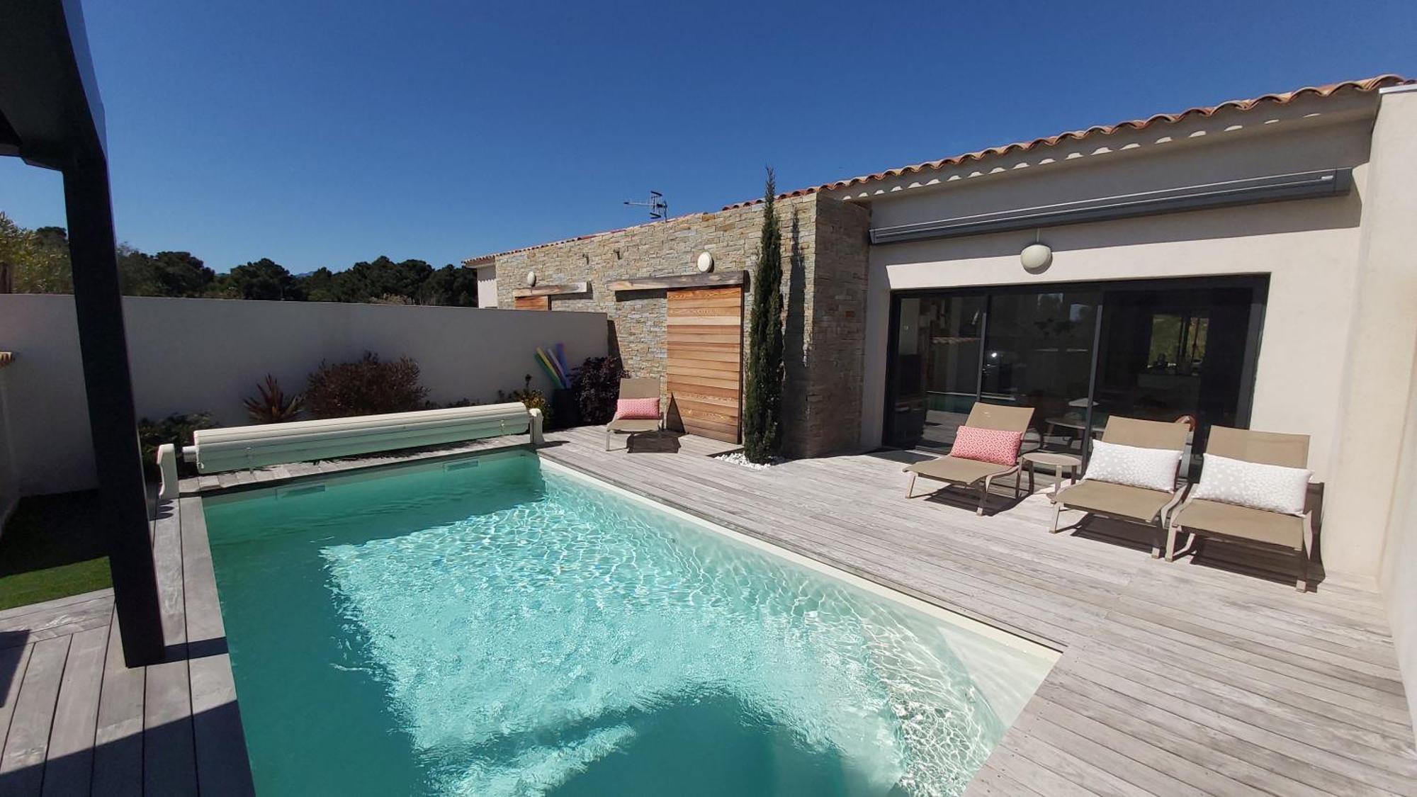 Villa HOME HOLIDAY à Cala Rossa Lecci Exterior foto